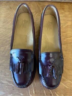 G.H. Bass Weejuns Jackie Tassle Loafers 7.5 Burgundy/Oxblood Ex Used Condition